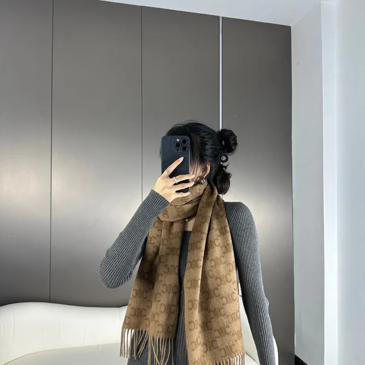 スーパーコピー ロエベ マフラー