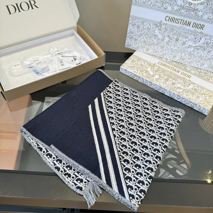 スーパーコピー ディオール マフラー