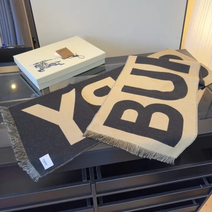 スーパーコピー バーバリー ス マフラー