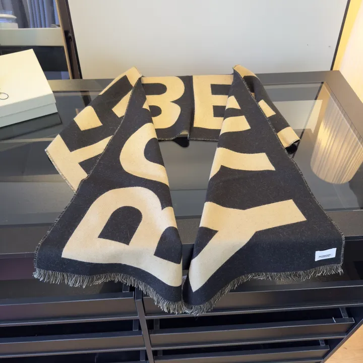 スーパーコピー バーバリー ス マフラー