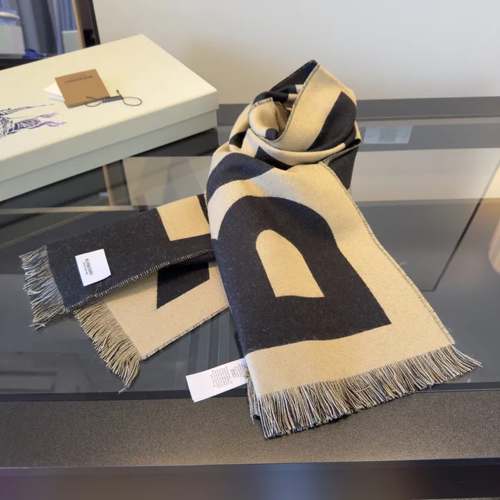 スーパーコピー バーバリー ス マフラー