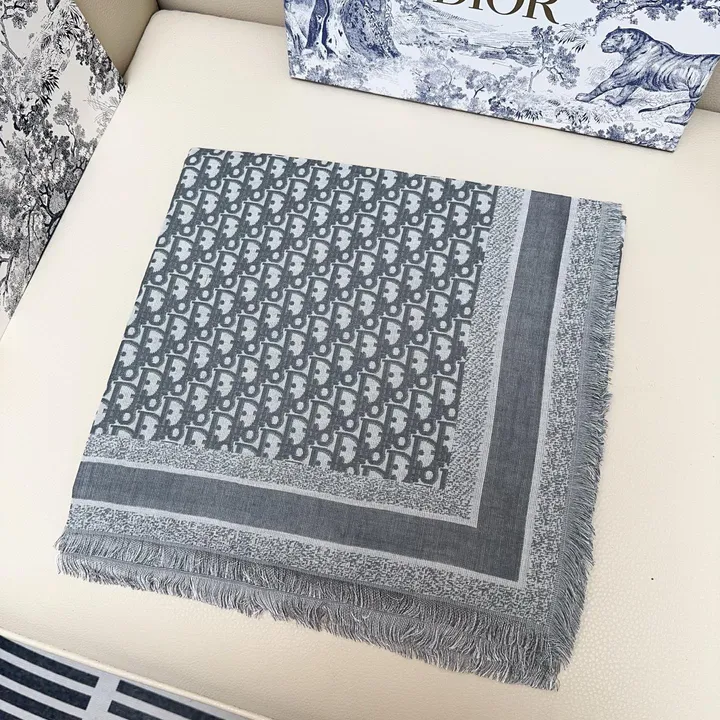 スーパーコピー ディオール マフラー