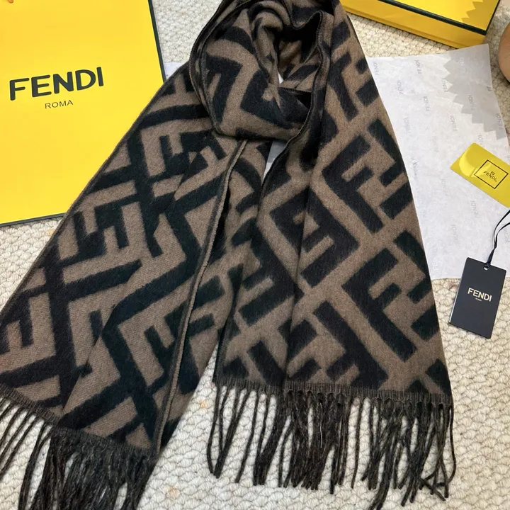 スーパーコピー フェンディ マフラー