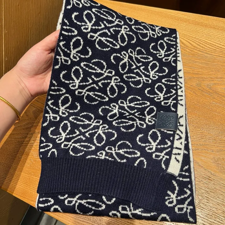 スーパーコピー ロエベ マフラー