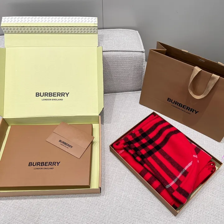 スーパーコピー バーバリー ス マフラー