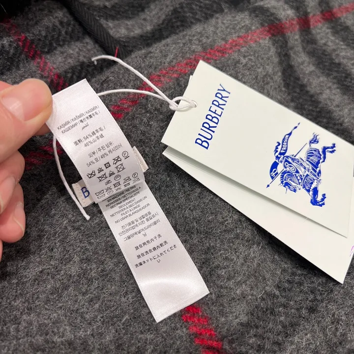 スーパーコピー バーバリー ス マフラー