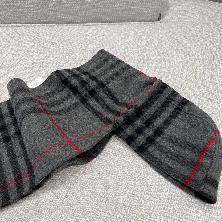 スーパーコピー バーバリー ス マフラー