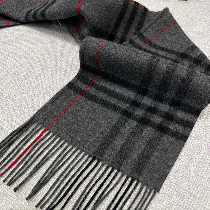 スーパーコピー バーバリー ス マフラー