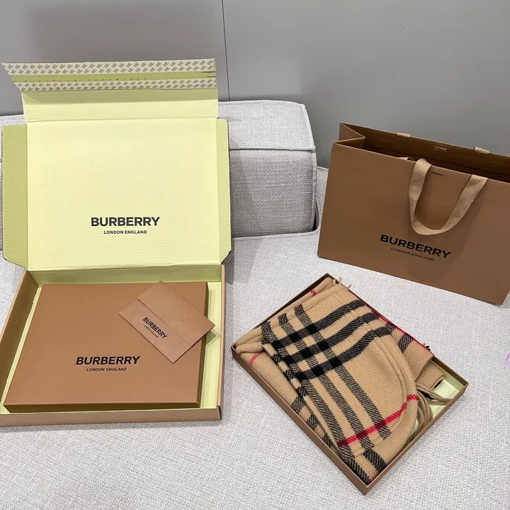 スーパーコピー バーバリー ス マフラー