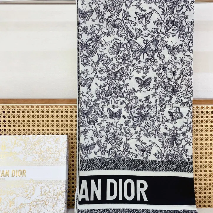 スーパーコピー グッチ マフラー