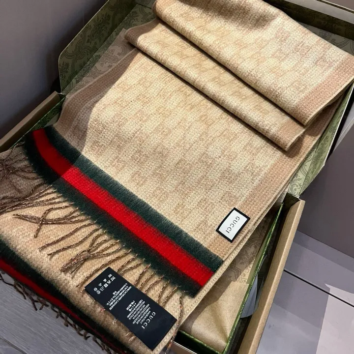 スーパーコピー グッチ マフラー