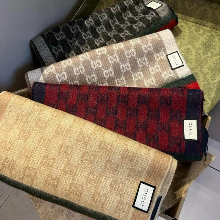 スーパーコピー グッチ マフラー