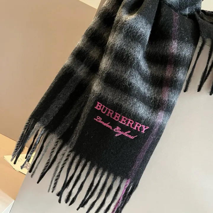 スーパーコピー バーバリー ス マフラー