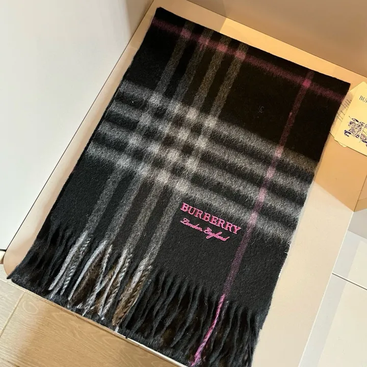 スーパーコピー バーバリー ス マフラー