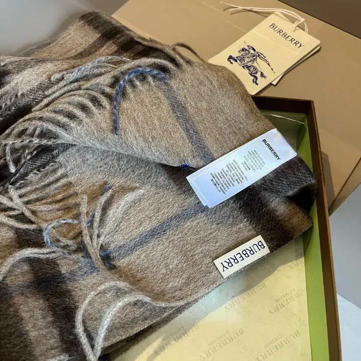 スーパーコピー バーバリー ス マフラー