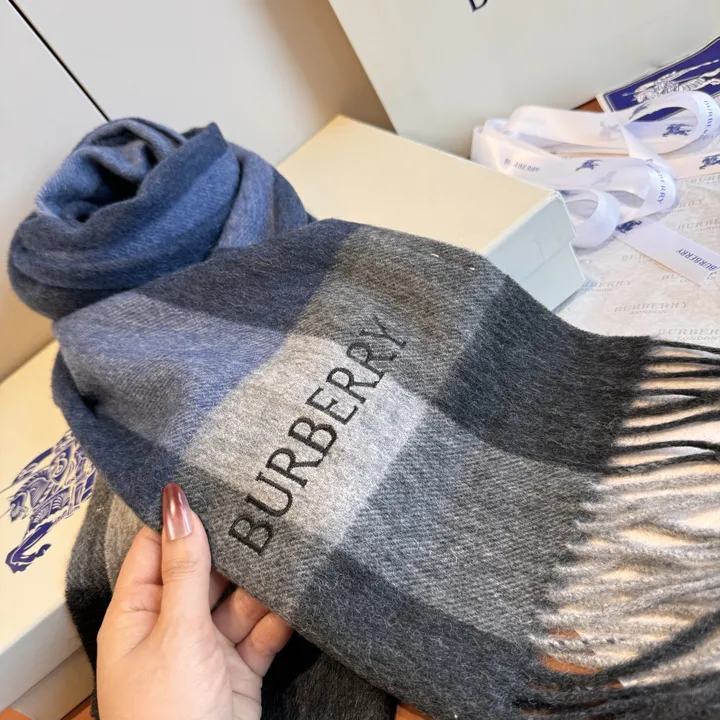 スーパーコピー バーバリー ス マフラー