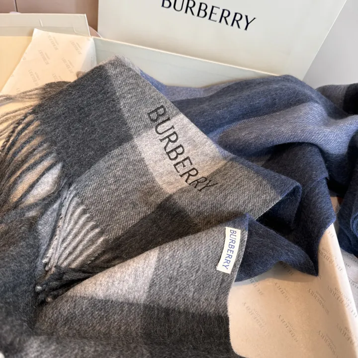 スーパーコピー バーバリー ス マフラー