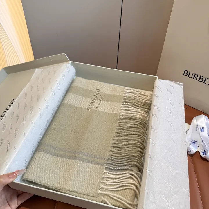 スーパーコピー バーバリー ス マフラー