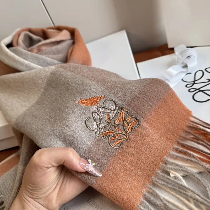 スーパーコピー ロエベ マフラー