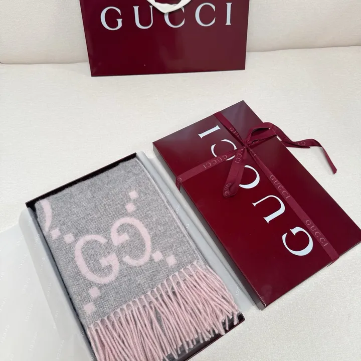 スーパーコピー グッチ マフラー