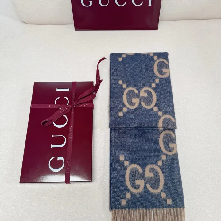 スーパーコピー グッチ マフラー