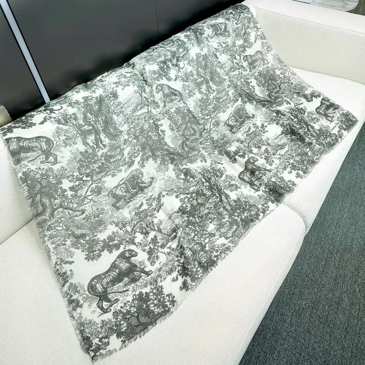 スーパーコピー ディオール マフラー