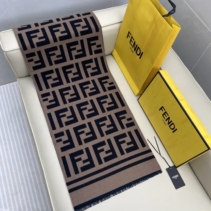 スーパーコピー フェンディ マフラー