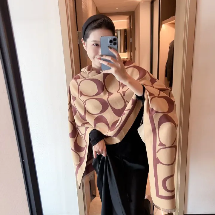 スーパーコピー コーチ マフラー