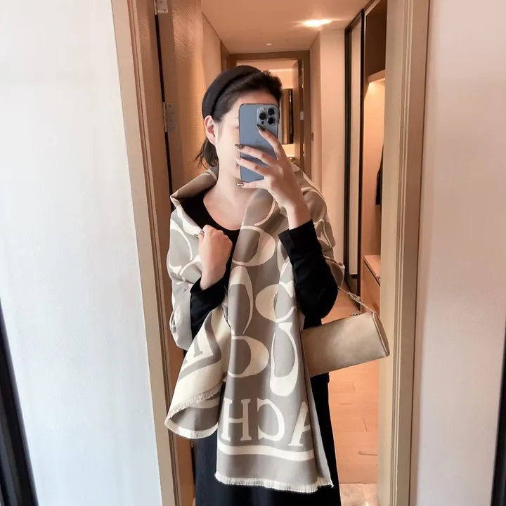 スーパーコピー コーチ マフラー