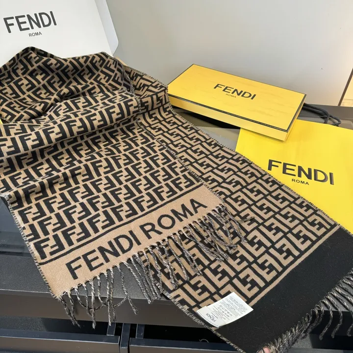 スーパーコピー フェンディ マフラー