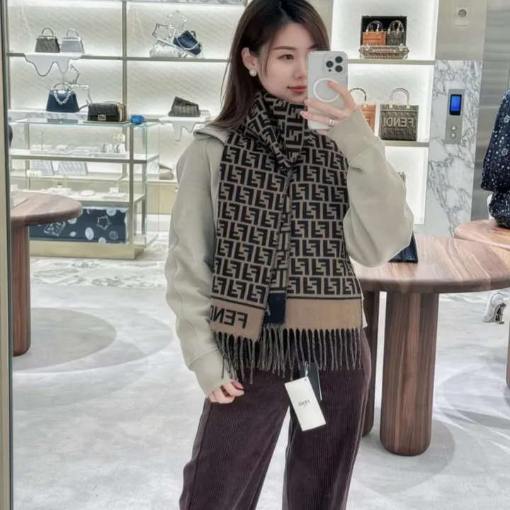 スーパーコピー フェンディ マフラー