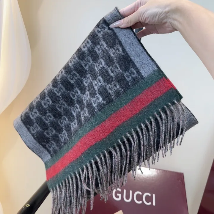 スーパーコピー グッチ マフラー