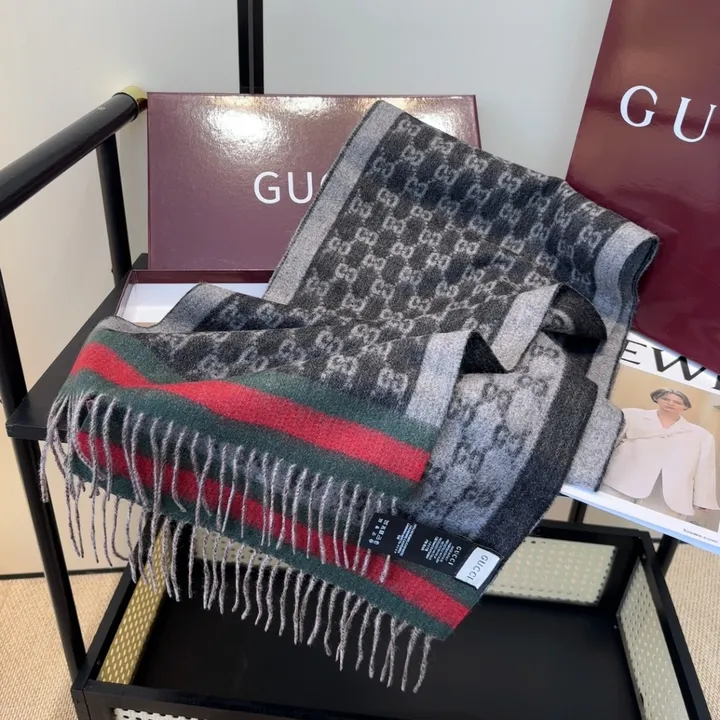 スーパーコピー グッチ マフラー