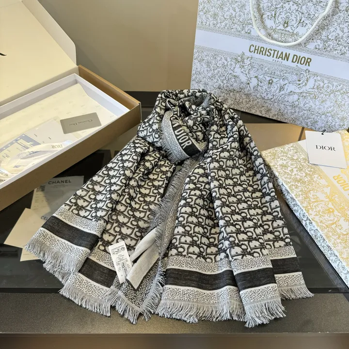 スーパーコピー グッチ マフラー