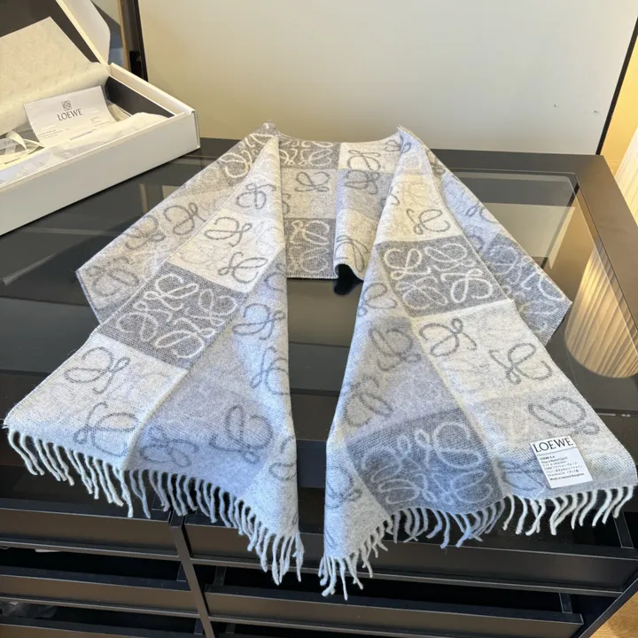 スーパーコピー ロエベ マフラー