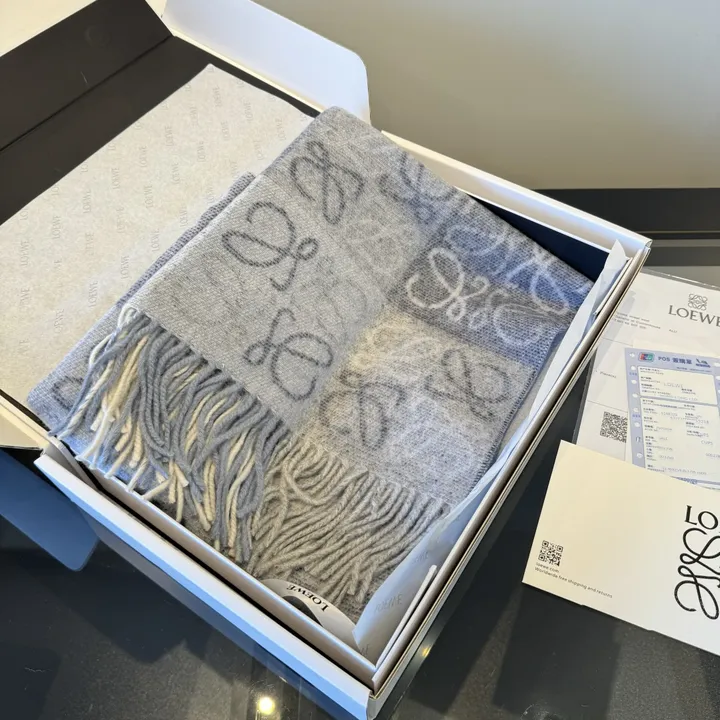 スーパーコピー ロエベ マフラー