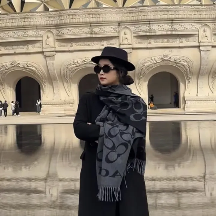 スーパーコピー コーチ マフラー