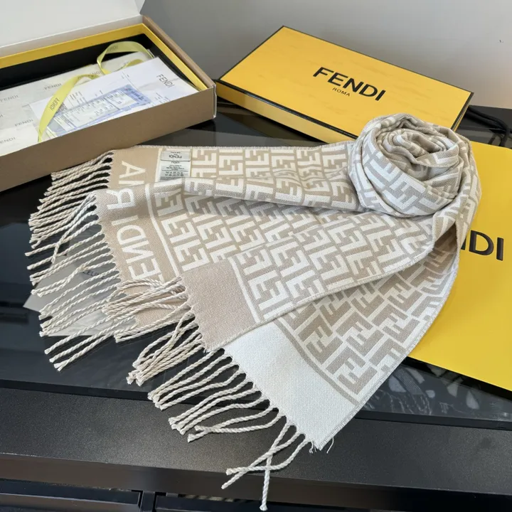 スーパーコピー フェンディ マフラー