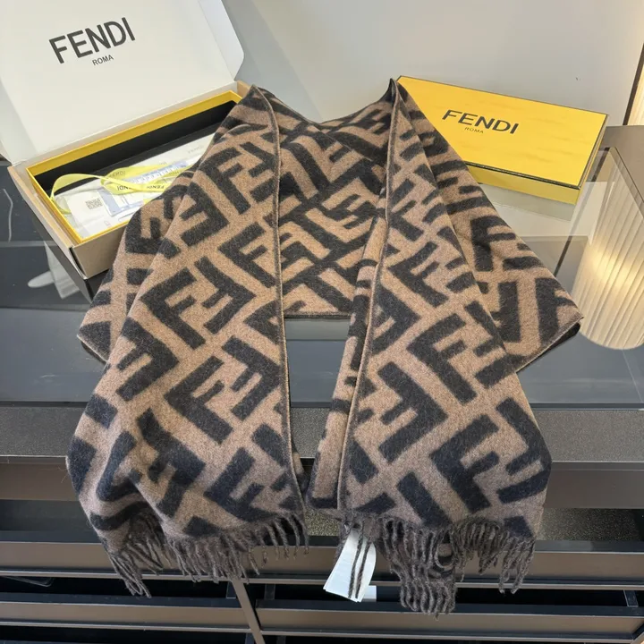 スーパーコピー フェンディ マフラー