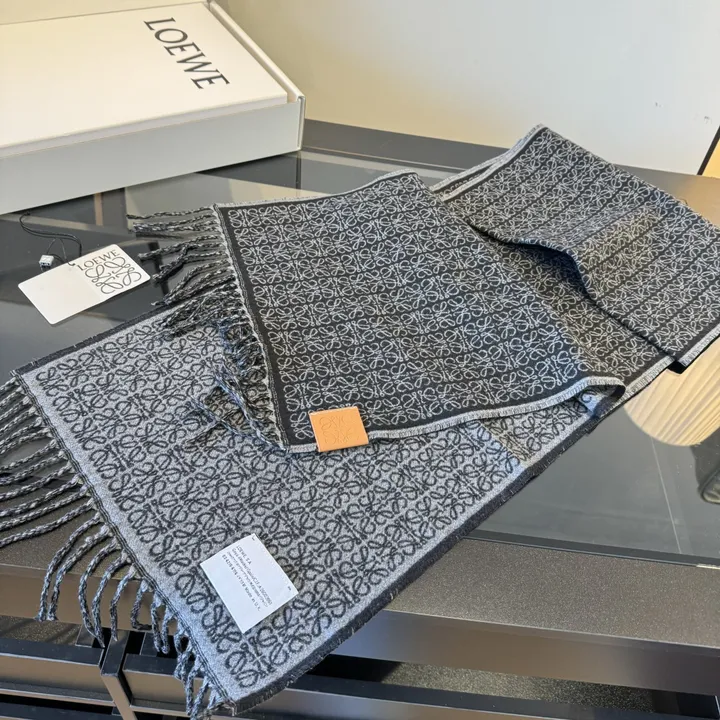 スーパーコピー ロエベ マフラー