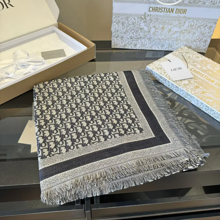 スーパーコピー ディオール マフラー