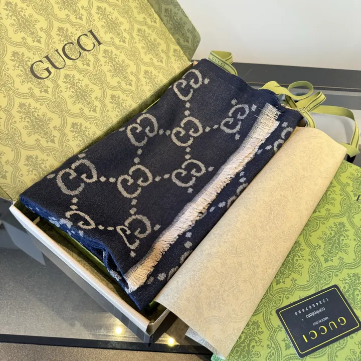 スーパーコピー グッチ マフラー