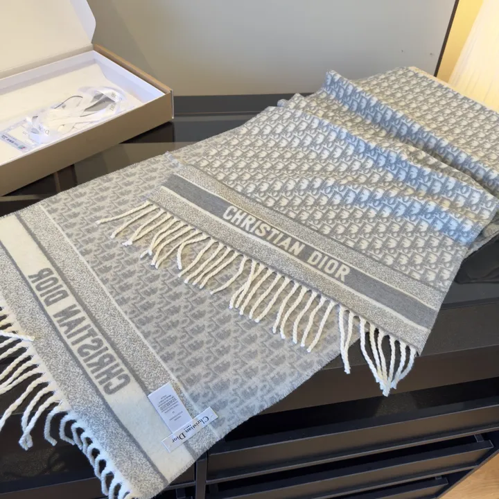 スーパーコピー ディオール マフラー