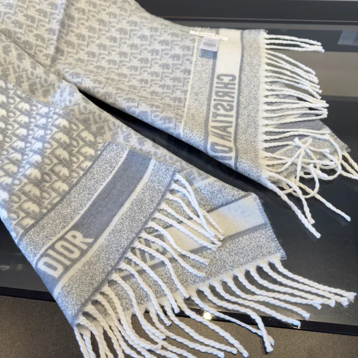 スーパーコピー ディオール マフラー