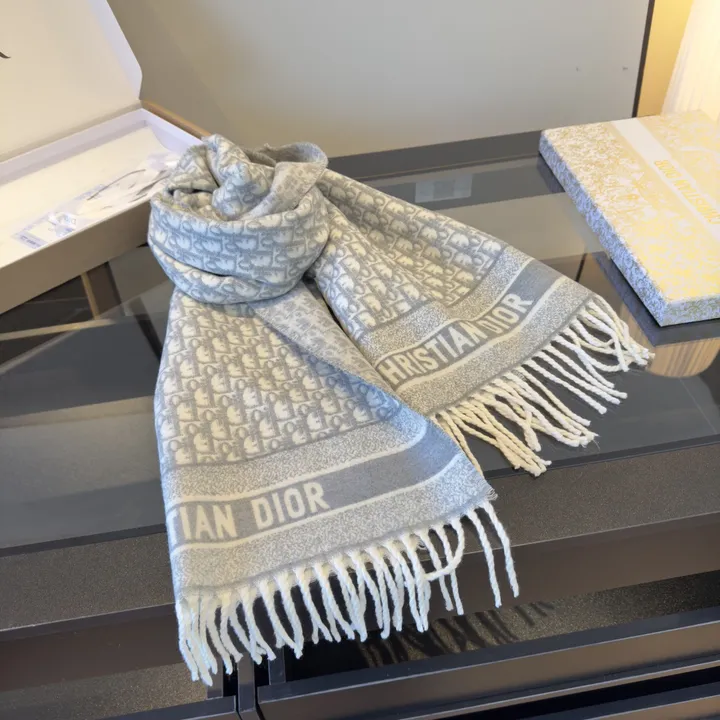 スーパーコピー ディオール マフラー