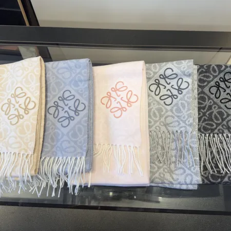 スーパーコピー ロエベ マフラー