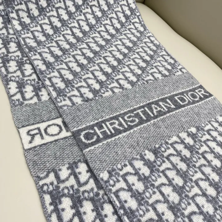 スーパーコピー ディオール マフラー