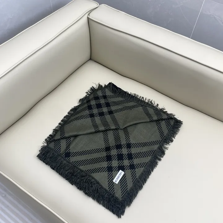 スーパーコピー バーバリー ス マフラー