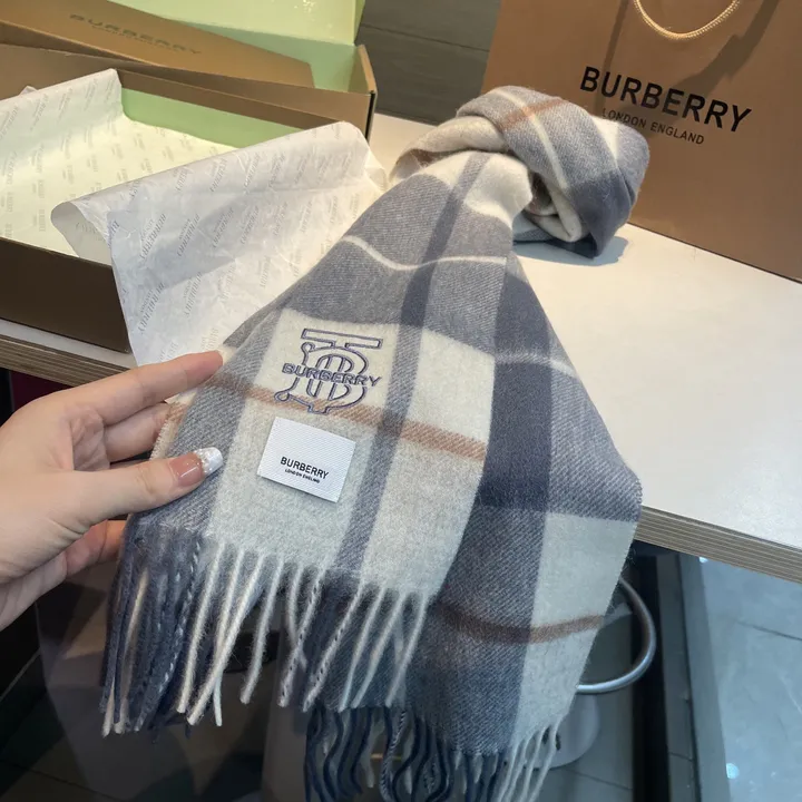 スーパーコピー バーバリー ス マフラー