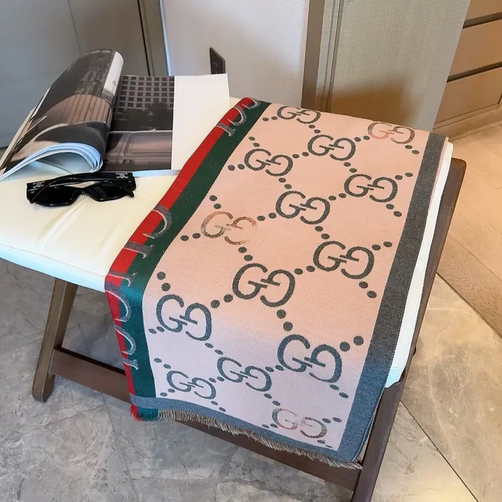 スーパーコピー グッチ マフラー